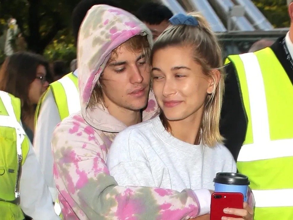 HAILEY BIEBER says: ‘I’m here to PROTECT JUSTIN’ Please let him recover quietly from DIDDY’s meltdown. When he’s ready, he’ll reveal… See more.